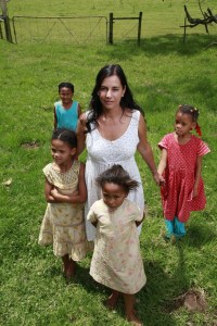 Clara Joubert vd Bergh stars in UITVLUCHT.