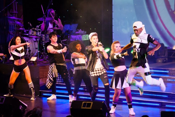 Kidz Rock The Hits 1