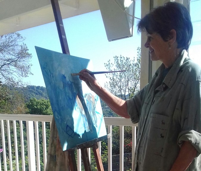 jenny-hallowes-as-work-in-her-studio